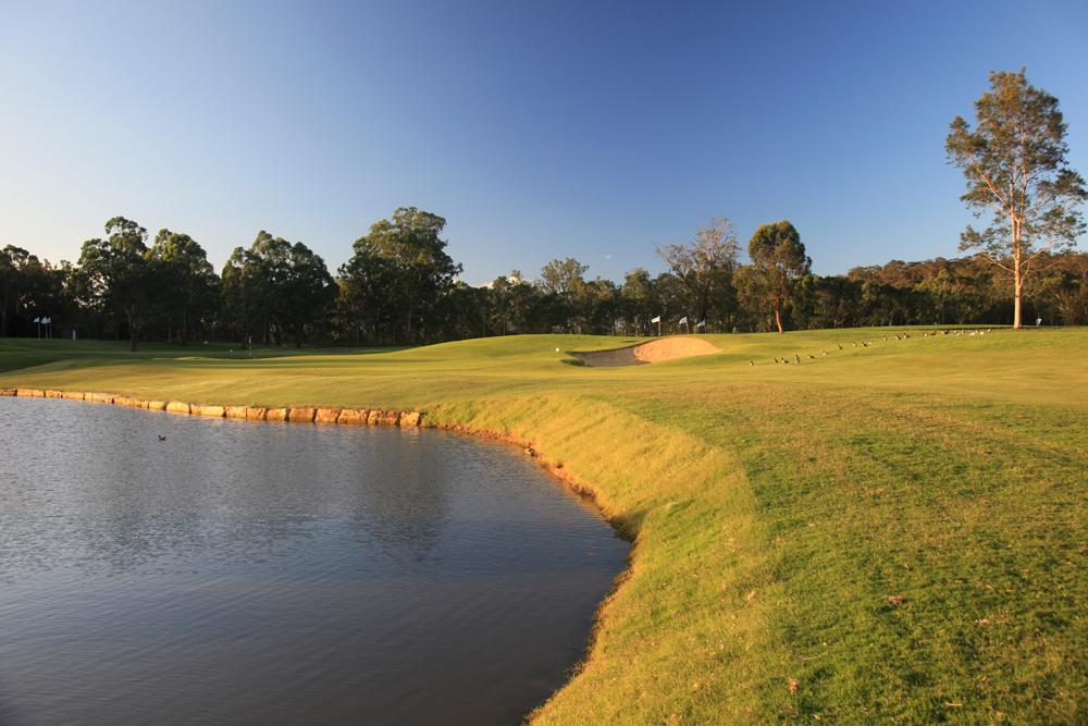 Riverside Oaks Golf Resort Cattai Exterior foto