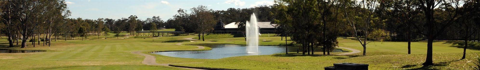 Riverside Oaks Golf Resort Cattai Exterior foto